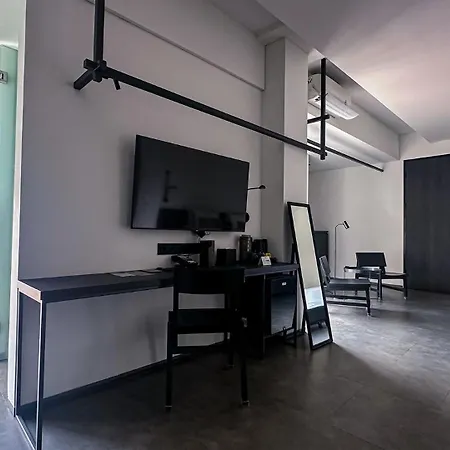 REZ Hotel Semarang-3